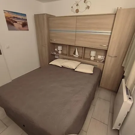T2 Vue Mer, Jardin Clos, Village Cap Esterel St Raphael شقة