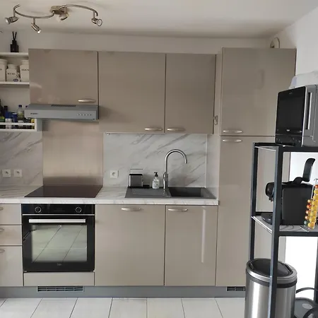 Daire T2 Vue Mer, Jardin Clos, Village Cap Esterel St Raphael Saint-Raphaël