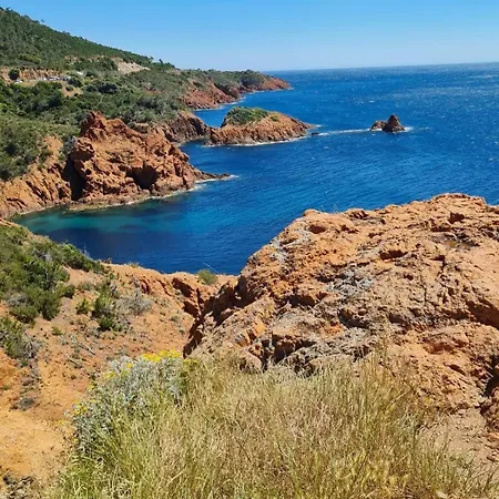 Daire T2 Vue Mer, Jardin Clos, Village Cap Esterel St Raphael
